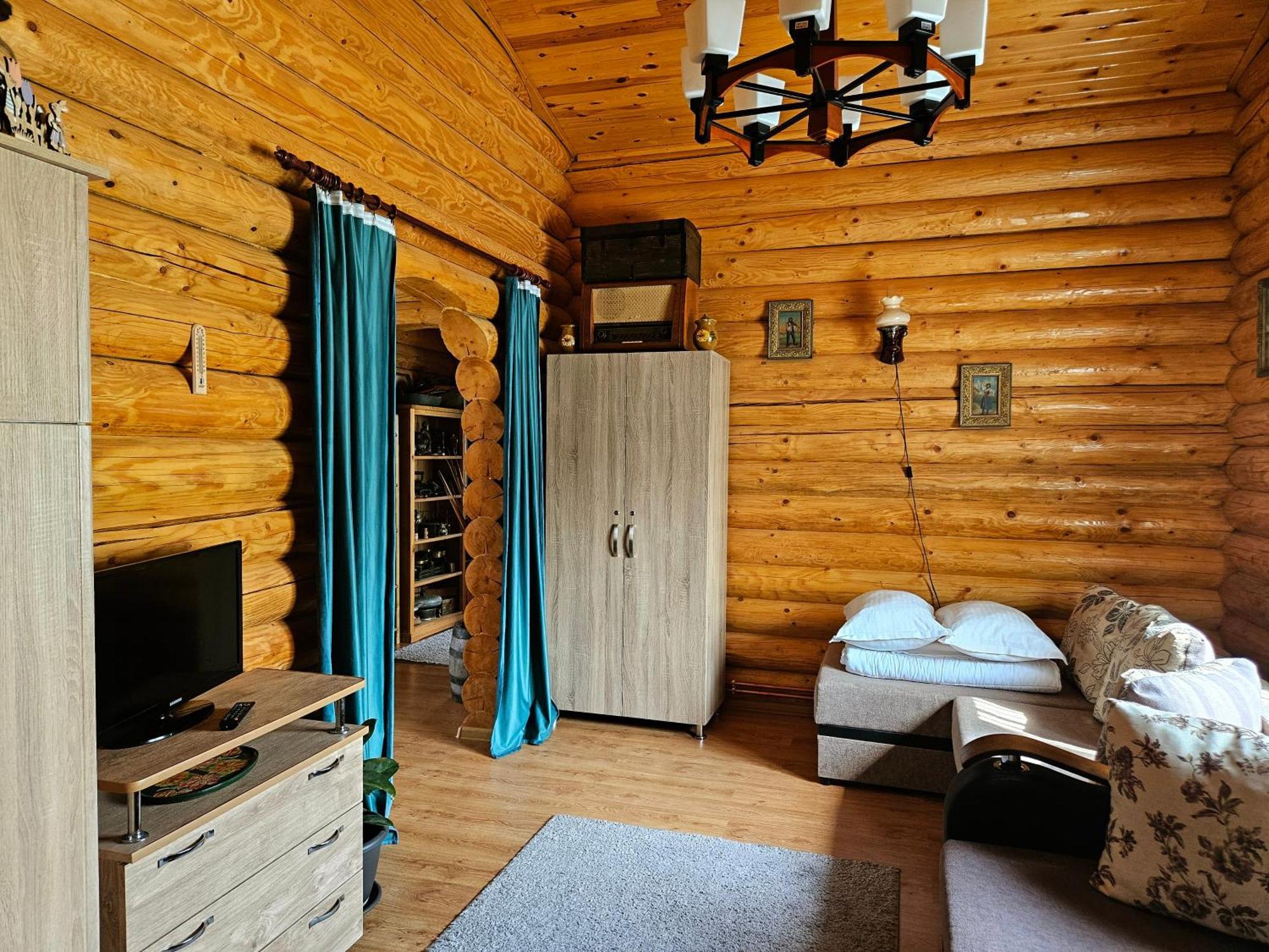 Cabana Alesia, Relaxare La Poalele Raraului 큼홀룸그몰도베네스크 외부 사진